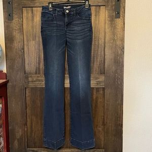 Womens 1/2x36 wrangler flares